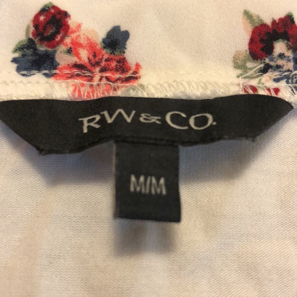 🔥2 for $10🔥 RW&CO tank top - Picture 4 of 4